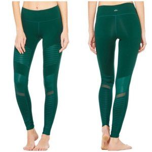 ALO Yoga Moto Leggings in Evermint Green